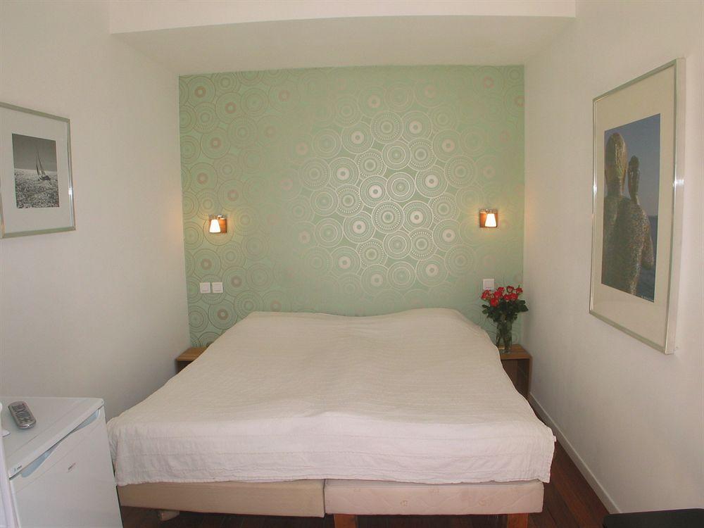 Hotel Saint-Charles Juan-les-Pins Esterno foto