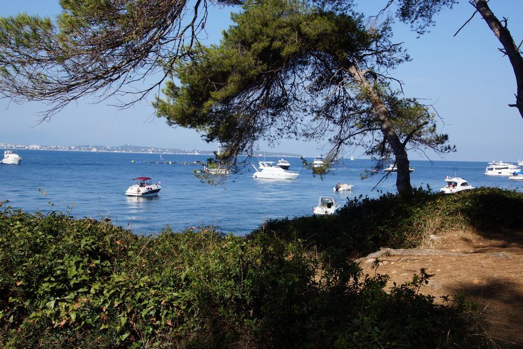 Hotel Saint-Charles Juan-les-Pins Esterno foto