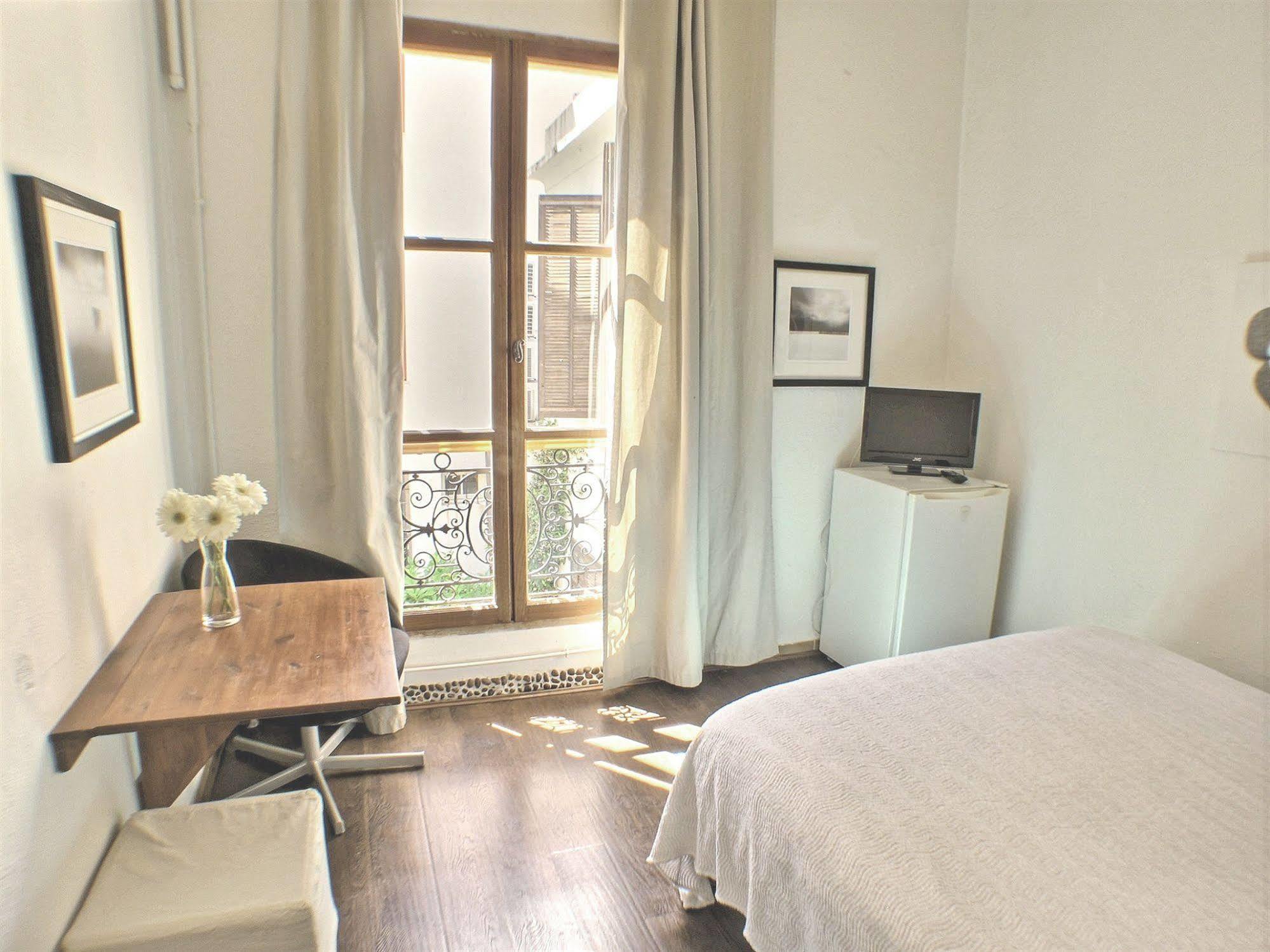Hotel Saint-Charles Juan-les-Pins Esterno foto