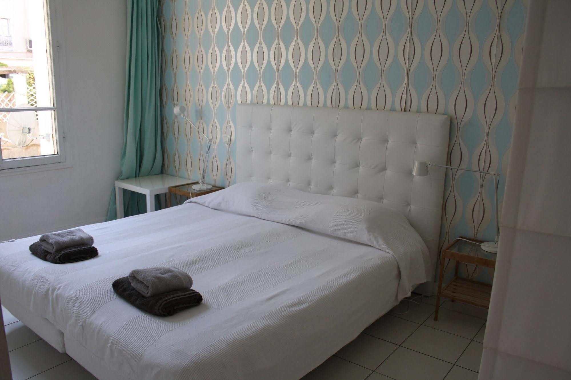 Hotel Saint-Charles Juan-les-Pins Esterno foto