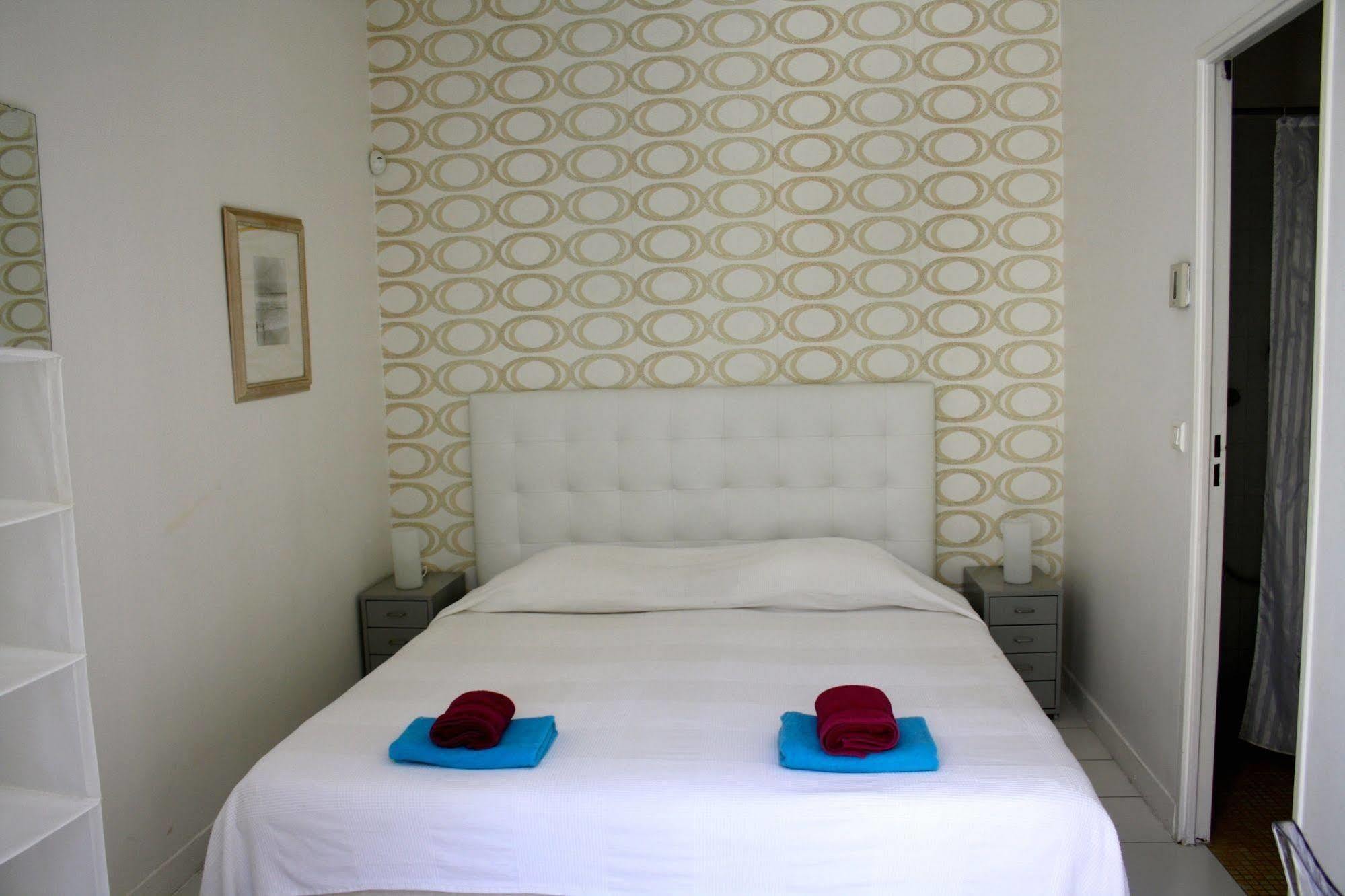 Hotel Saint-Charles Juan-les-Pins Esterno foto