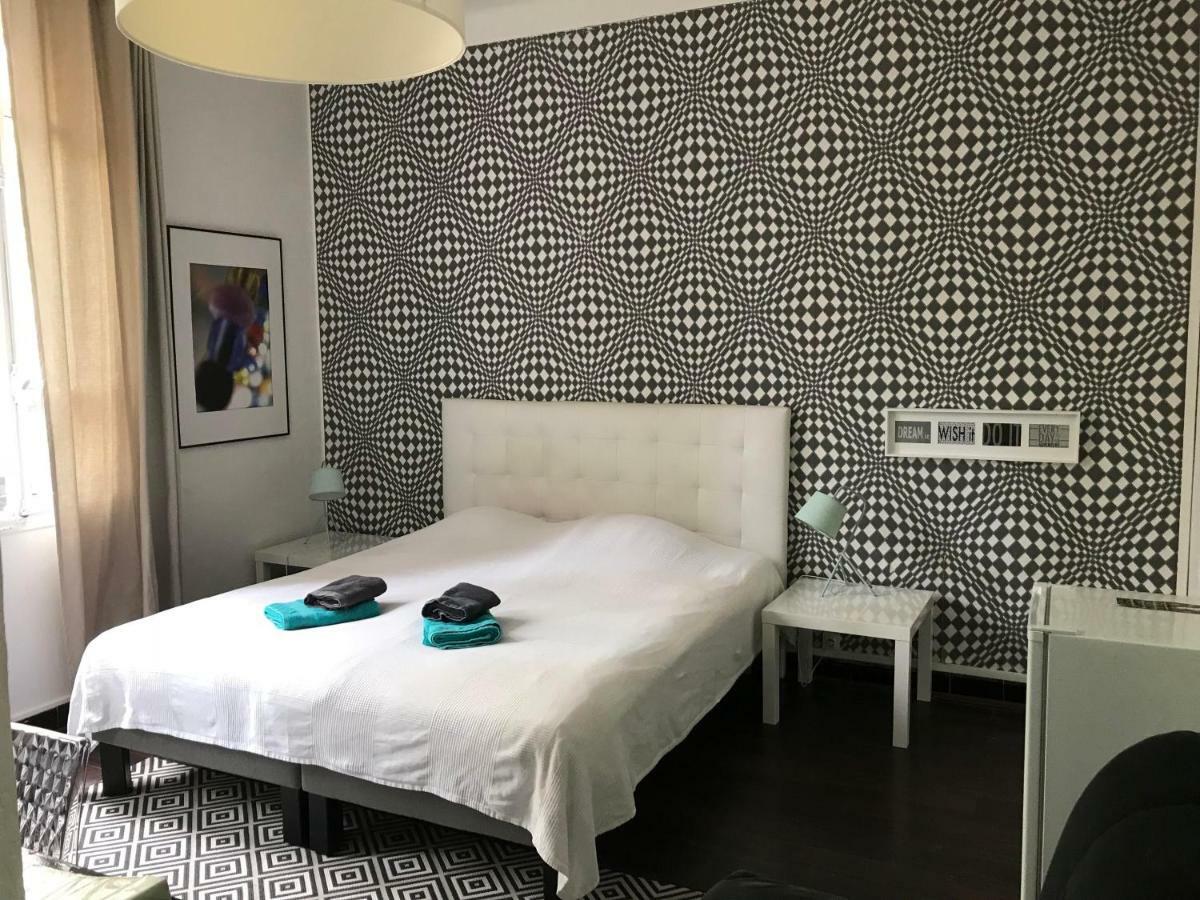 Hotel Saint-Charles Juan-les-Pins Esterno foto