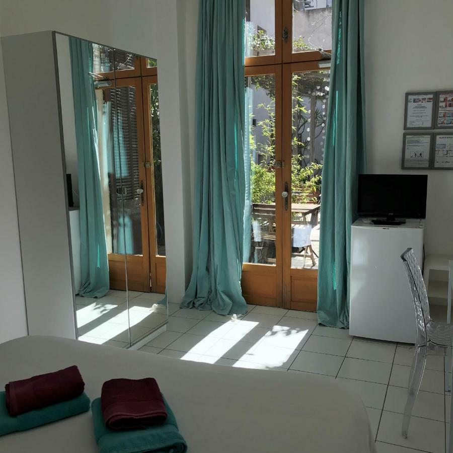 Hotel Saint-Charles Juan-les-Pins Esterno foto