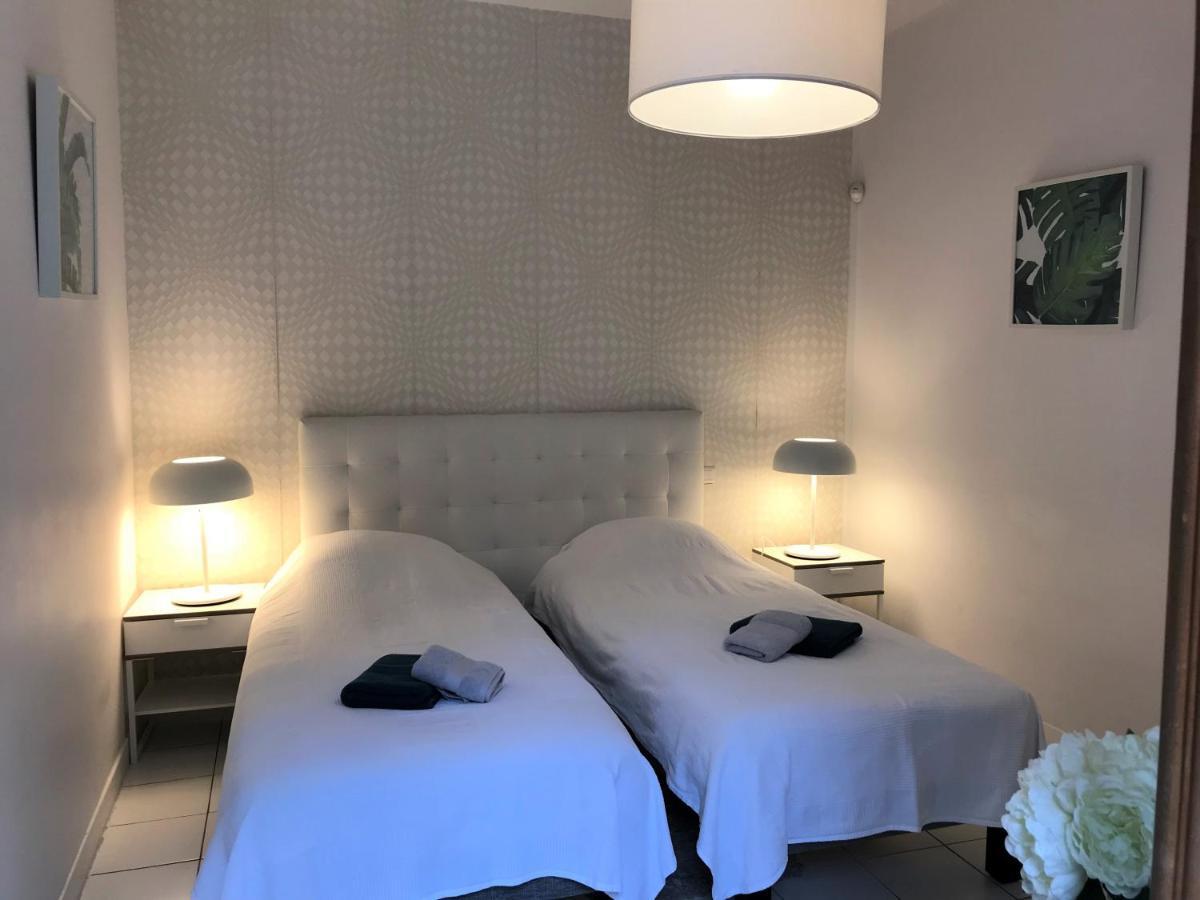 Hotel Saint-Charles Juan-les-Pins Esterno foto